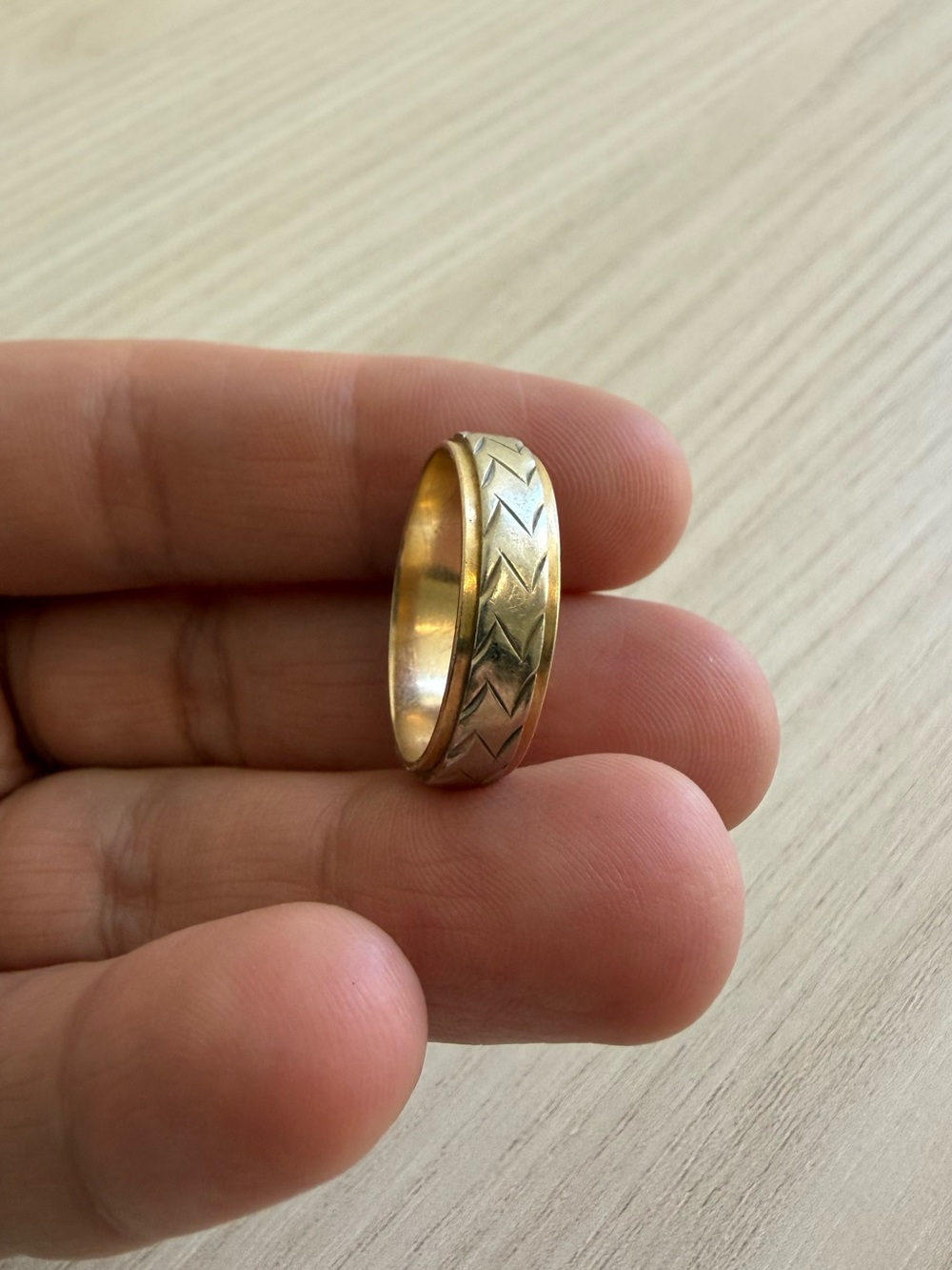 Vintage 14K Yellow and White Gold Two Tone Comfort Braided Band